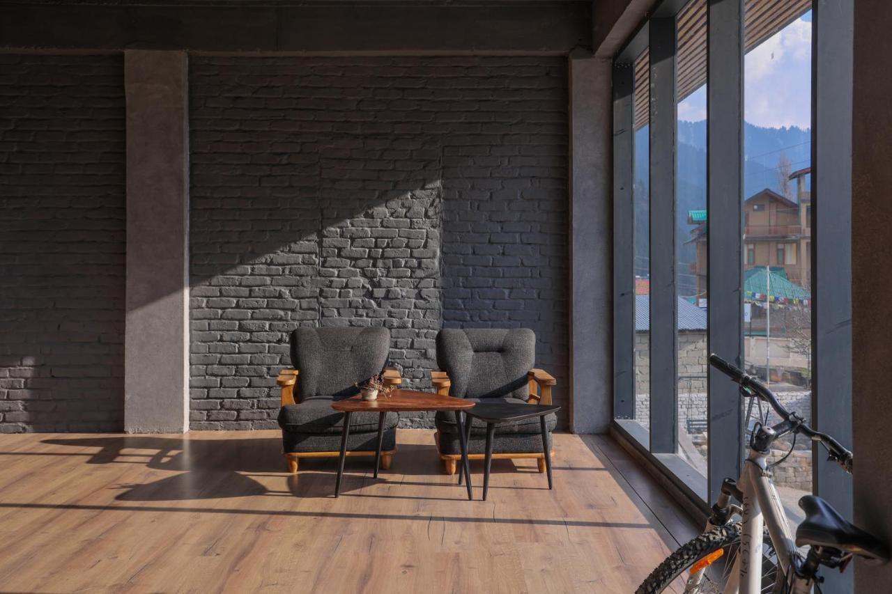 Hotel Warehouse X Poshtel à Manāli Extérieur photo